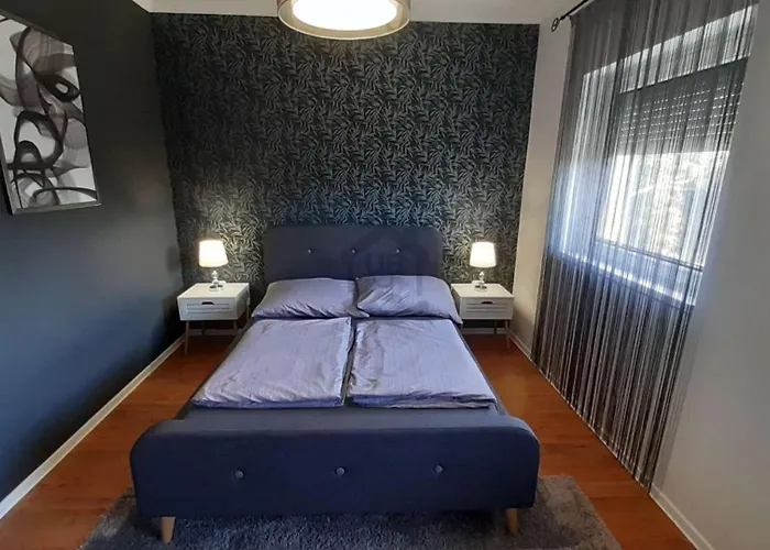 Rebeka Nyaralo Medencevel Holiday home Vonyarcvashegy