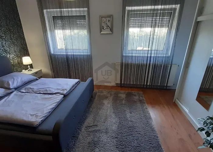 Holiday home Rebeka Nyaralo Medencevel Vonyarcvashegy